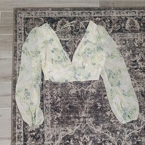 Forever 21 Floral V-Neck Crop Top - Cream and Green